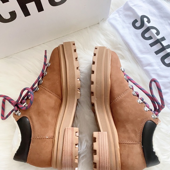 Brand new boots - Picture 5 of 7